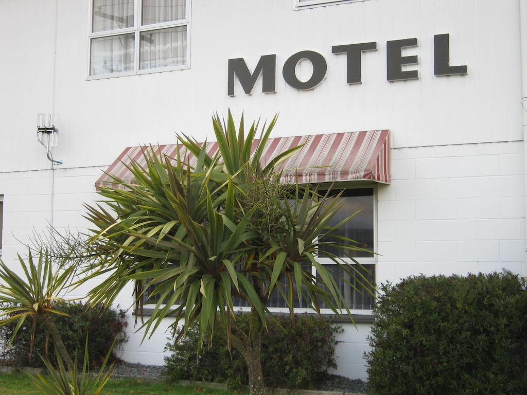 Adelphi Motel Таупо Екстериор снимка